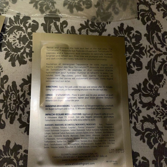 $5 Bundle Add On-BNIB 6 pack of Elizabeth Grant Eye Pads - Picture 4 of 4